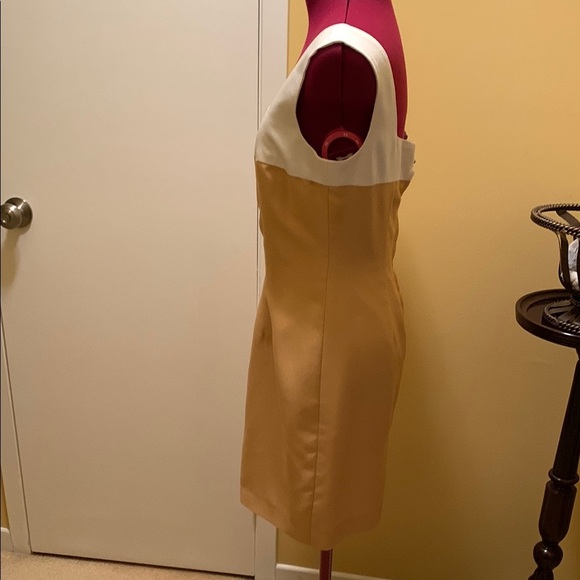 Elegant Tailor made Sleeveless Dress with Cropped Jacket - Picture 8 of 15